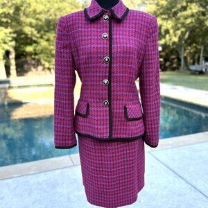 Gorgeous Fushia and Blue Tweed Adrianna Papell 2 Piece Skirt Suit- Size 12
